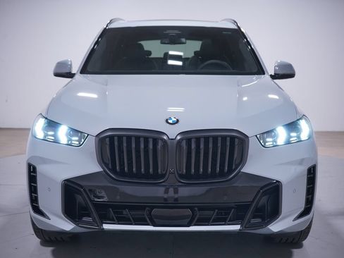 Used 2026 BMW X5 sDrive40i w/ M Sport Package RWD image 4