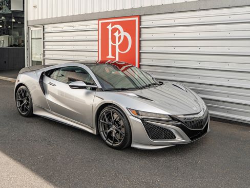 Used 2018 Acura NSX AWD/4WD image 35