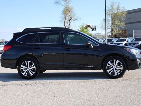 Used 2019 Subaru Outback 2.5i Limited image 7