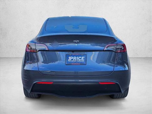 Used 2023 Tesla Model Y Long Range image 7