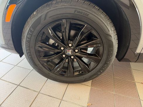 Used 2025 Buick Envista Sport Touring FWD image 24
