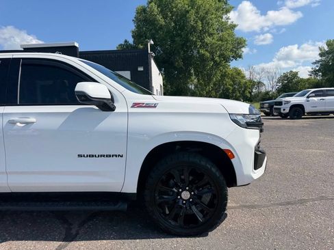 Used 2022 Chevrolet Suburban Z71 w/ Z71 Off-Road Package AWD/4WD image 2