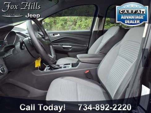 Used 2017 Ford Escape SE w/ SE Sport Appearance Package AWD/4WD image 14