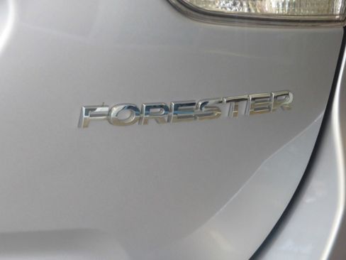 Used 2023 Subaru Forester Premium AWD/4WD image 71