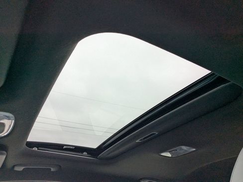 New 2025 Hyundai Elantra Limited image 19