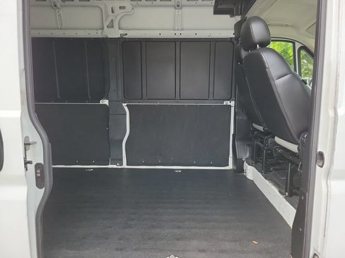 Used 2023 RAM ProMaster 2500 FWD image 7