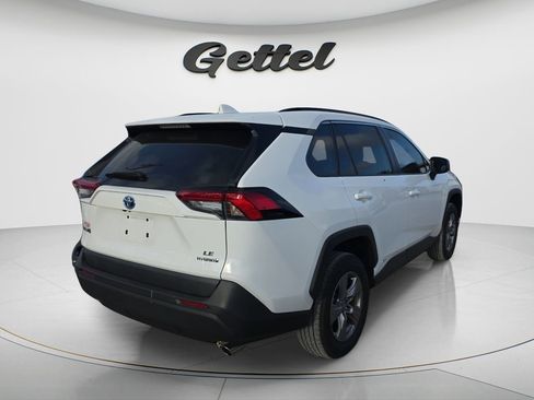 Used 2024 Toyota RAV4 LE AWD/4WD image 3