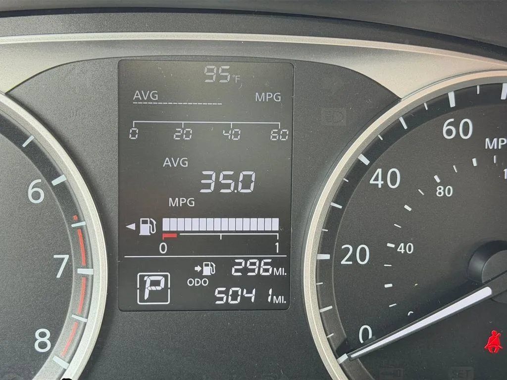 Used 2025 Nissan Kicks Play S FWD image 14