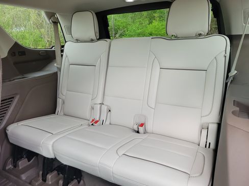 Used 2021 GMC Yukon Denali AWD/4WD image 17