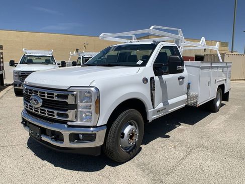 New 2025 Ford F350 XL w/ XL Chrome Package RWD image 3