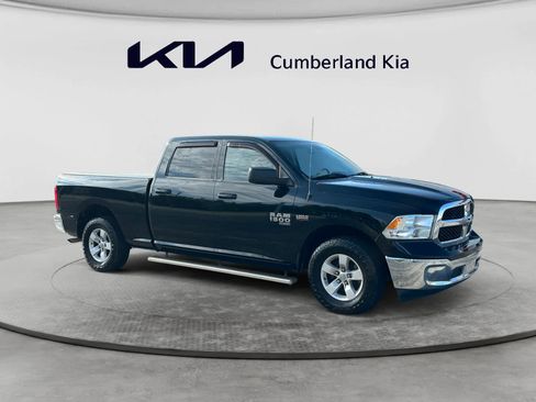 Used 2019 RAM 1500 Classic SLT RWD image 7