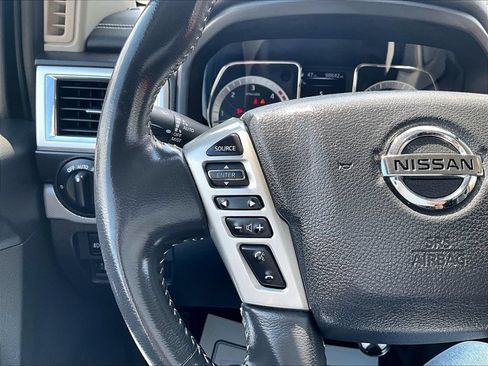 Used 2017 Nissan Titan PRO-4X AWD/4WD image 20