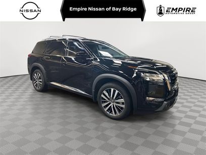 Used 2022 Nissan Pathfinder Platinum w/ Cargo Package