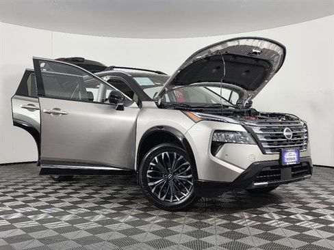 Used 2024 Nissan Rogue Platinum w/ Platinum Premium Package AWD/4WD image 47
