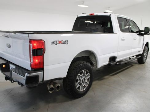 Used 2024 Ford F250 Lariat image 9