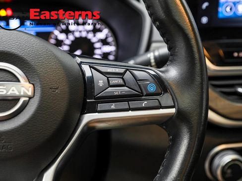 Used 2024 Nissan Altima 2.5 SV w/ SV Premium Package AWD/4WD image 16