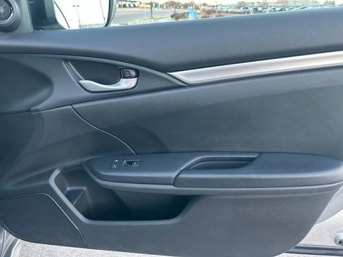 Used 2020 Honda Civic Sport image 30