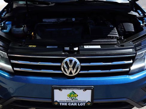 Used 2020 Volkswagen Tiguan SE w/ Panoramic Sunroof Package FWD image 57