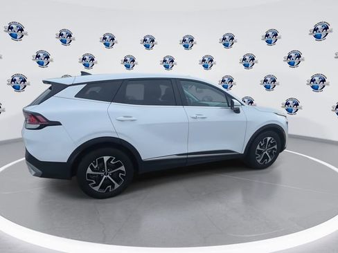 Certified 2024 Kia Sportage EX image 10