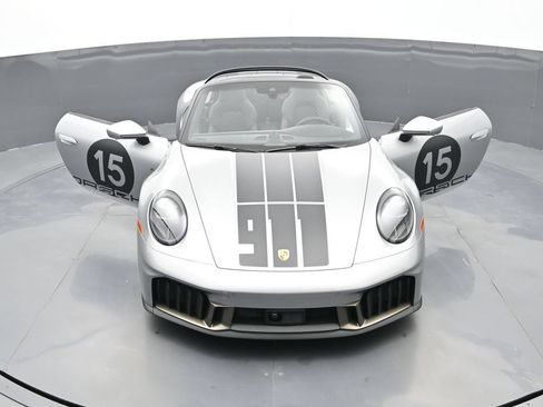 Certified 2026 Porsche 911 Carrera GTS RWD image 31