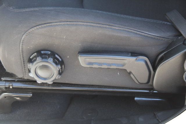 Used 2023 Jeep Wrangler Unlimited AWD/4WD image 32