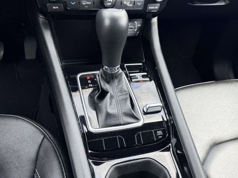 Used 2025 Jeep Compass Limited image 6