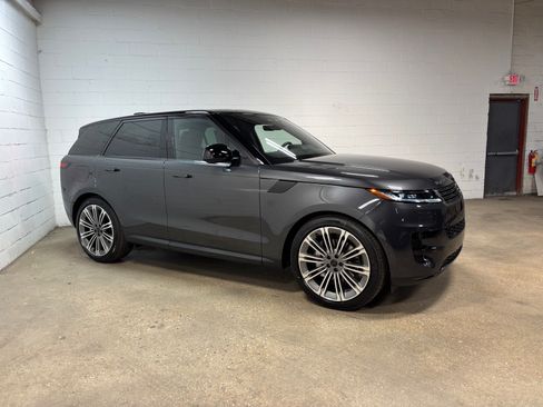 New 2026 Land Rover Range Rover Sport SE AWD/4WD image 5