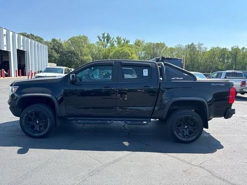 Used 2020 Chevrolet Colorado ZR2 w/ ZR2 Midnight Special Edition AWD/4WD image 5