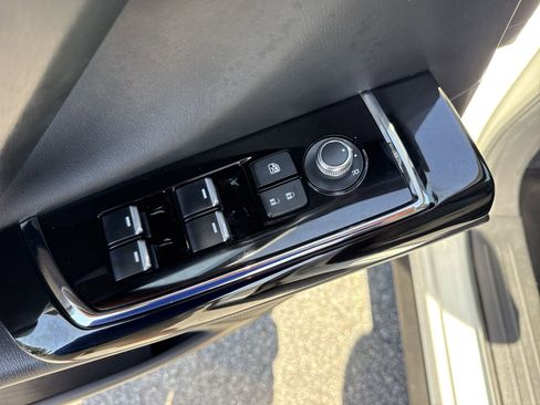 Used 2023 MAZDA CX-9 Touring Plus AWD/4WD image 18