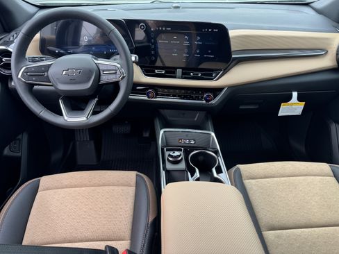 New 2026 Chevrolet Equinox ACTIV w/ Convenience Package III image 18