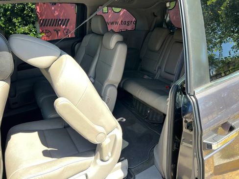 Used 2015 Honda Odyssey EX-L image 10