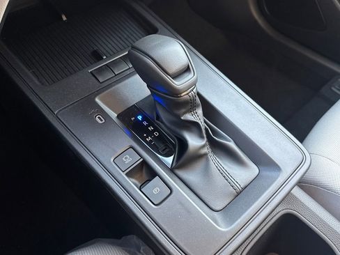 New 2026 Toyota Corolla Cross L image 25