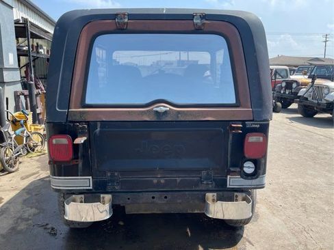 Used 1986 Jeep CJ 7 image 3