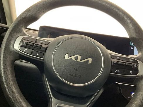Used 2025 Kia K5 LXS FWD image 22