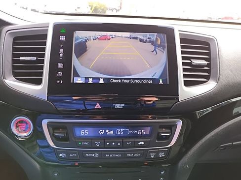 Used 2016 Honda Pilot Elite image 27