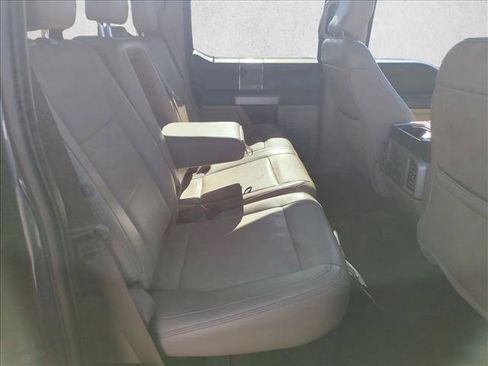 Used 2017 Ford F250 Lariat w/ Chrome Package image 21