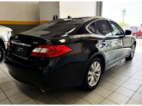 Used 2011 INFINITI M37 w/ Deluxe Touring Pkg RWD image 3