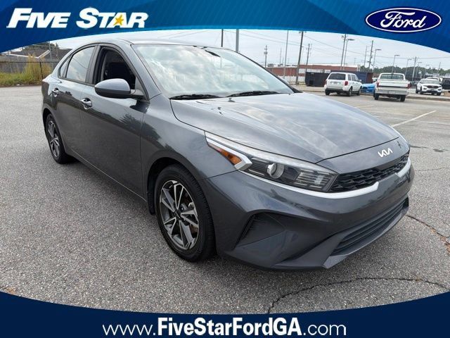 Used 2022 Kia Forte LXS FWD image 1