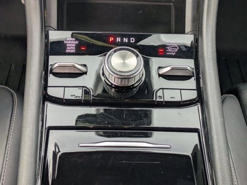 Used 2024 Jeep Grand Cherokee Overland w/ Adv Protech Group III image 19