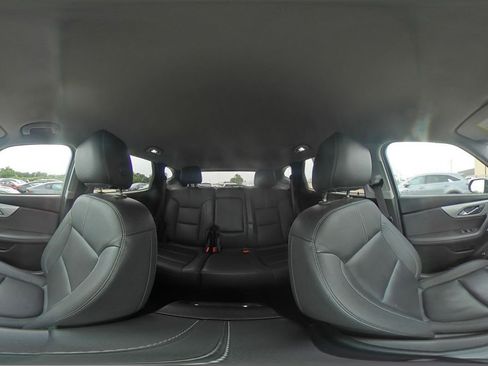 Used 2024 Chevrolet Blazer LT AWD/4WD image 44