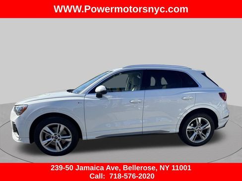 Used 2021 Audi Q3 2.0T Premium w/ Convenience Package AWD/4WD image 2