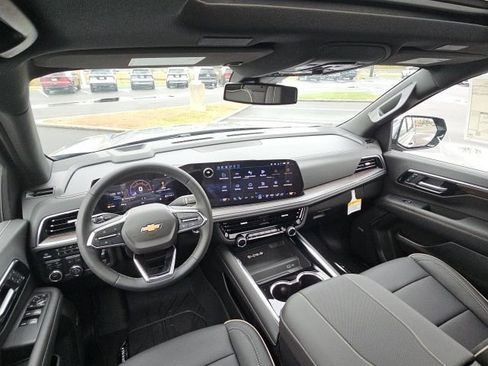 New 2026 Chevrolet Suburban Premier w/ Sun And Tow Package image 40