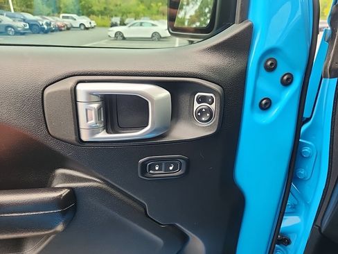 Used 2021 Jeep Wrangler Unlimited Sport AWD/4WD image 26