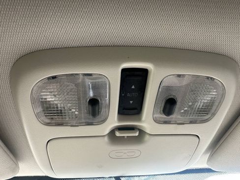 Used 2011 Ford Escape XLT w/ 201A Rapid Spec Order Code AWD/4WD image 17