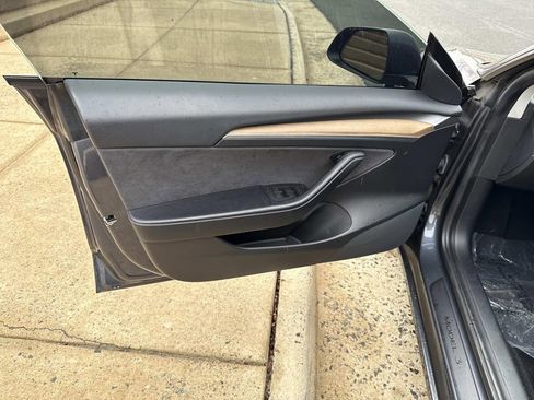 Used 2021 Tesla Model 3 Long Range image 15