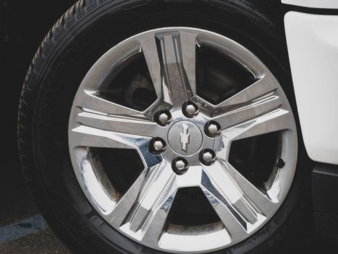 Used 2018 Chevrolet Silverado 1500 Custom w/ Custom Value Package image 27