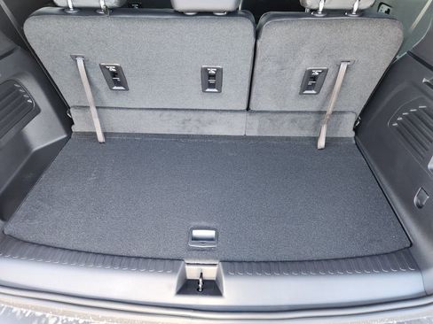 New 2026 GMC Acadia AT4 w/ Luxury Package image 8