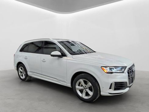 Used 2021 Audi Q7 3.0T Premium AWD/4WD image 5