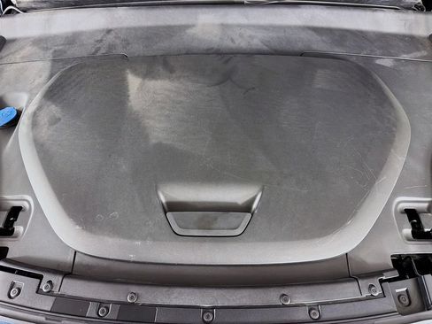 Used 2022 Volvo XC40 P8 Recharge Plus AWD/4WD image 31