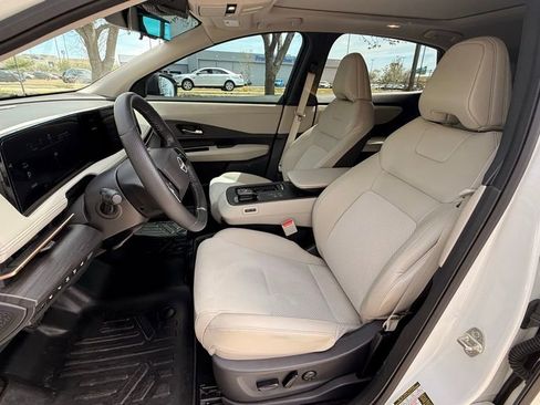 Used 2023 Nissan Ariya AWD image 27